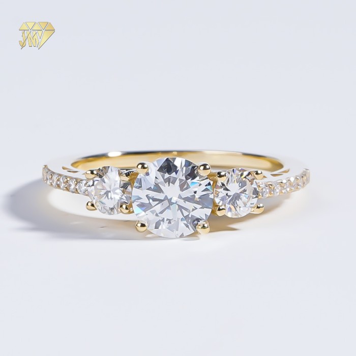 14k Yellow Gold Wedding Band