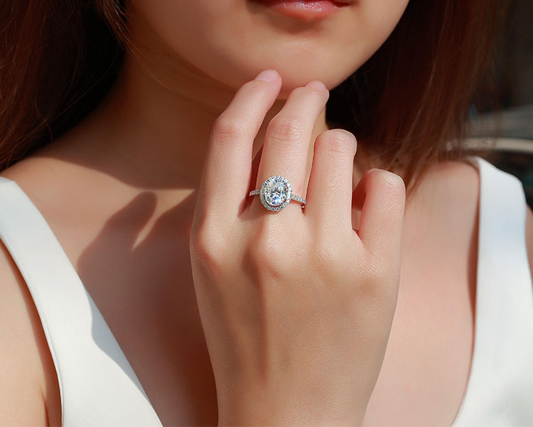 Moissanite Engagement Rings for women wholesale