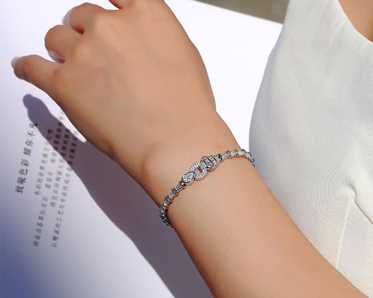 Wholesale bracelets suppliers